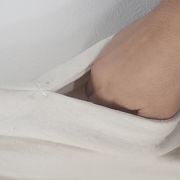 Off white sweats with drawstring and two pockets in front sz M - Picture 2 of 10